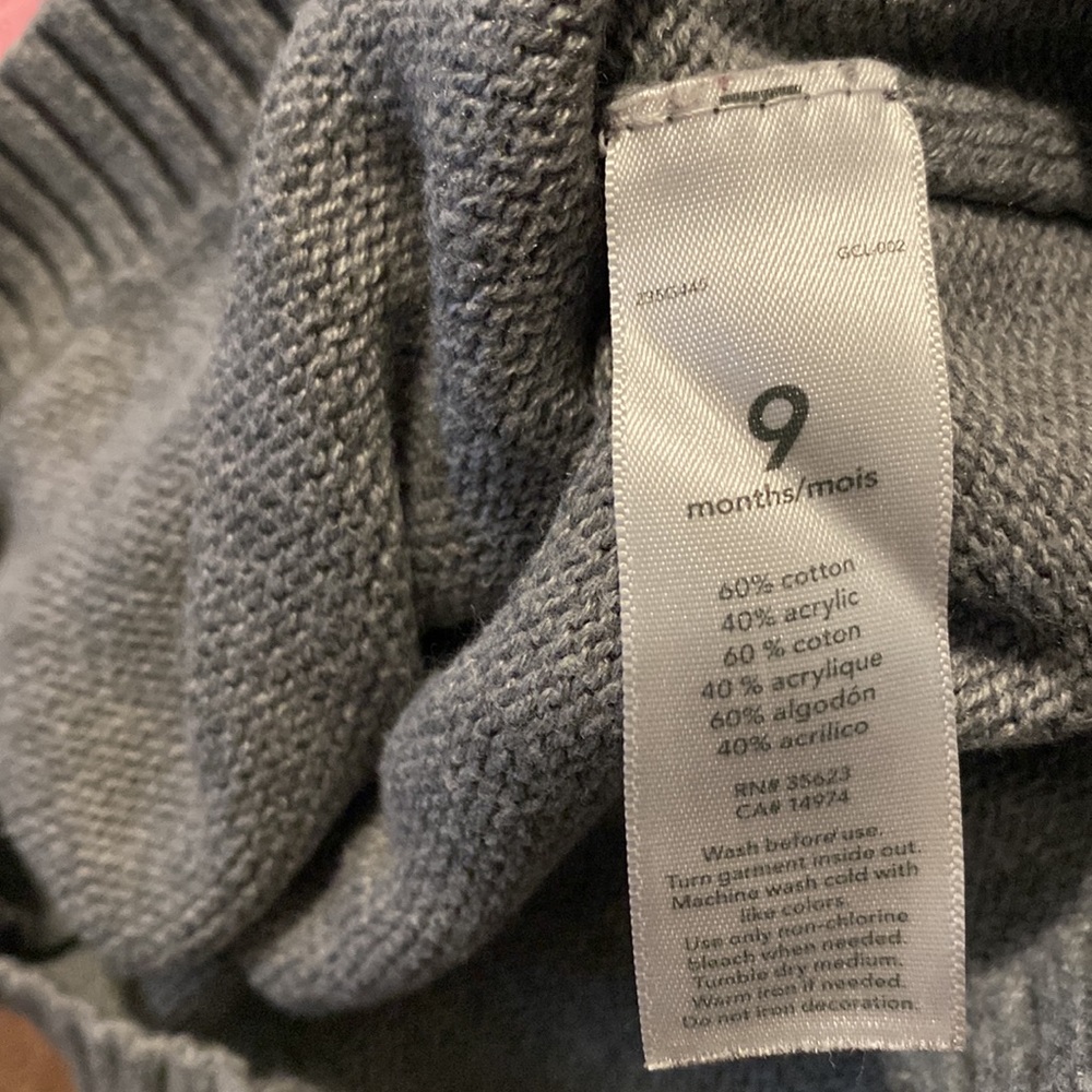 Carter’s Infant Girl's Fox Print Grey Sweater - Picture 4 of 4